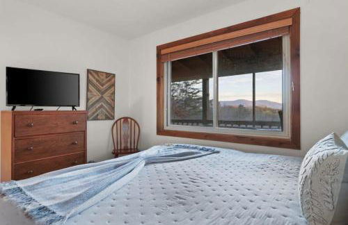 Mountain Views Hot Tub FirePit Close to town - Foto 7