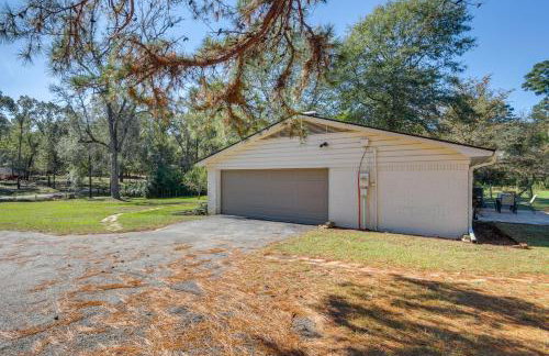 Fire Pit and Grill Tyler Home on 5 Acres! - Foto 30