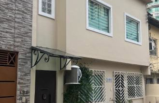 Descubra a Casa Felicidade em Belém! Climatizada, com sala ampla, 2 quartos, mezanino e Wi-Fi veloz. Localização central perto de atrações e gastronomia. Viva a Amazônia com conforto exclusivo. Reserve já sua experiência inesquecível! - Foto 35
