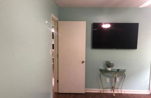 Cozy Home in Central Morehead 5min from the Beach - Foto 5