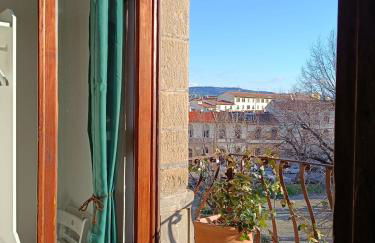Florence castle apartment 2 bedrooms, 2 bathrooms - Photo 34
