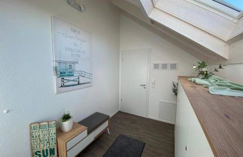 Wunderschöne helle Wohnung mit großer Dachterrasse - Foto 2