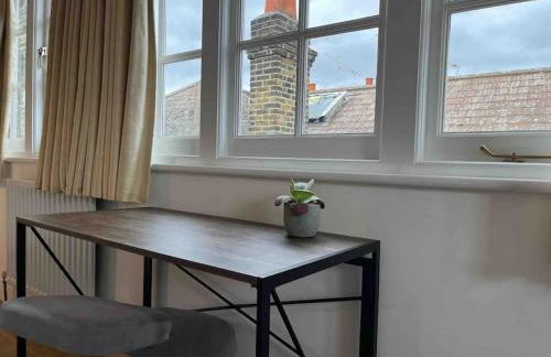 CB53 Tower Bridge Townhouse 2 bathrooms & Free parking - Photo 10