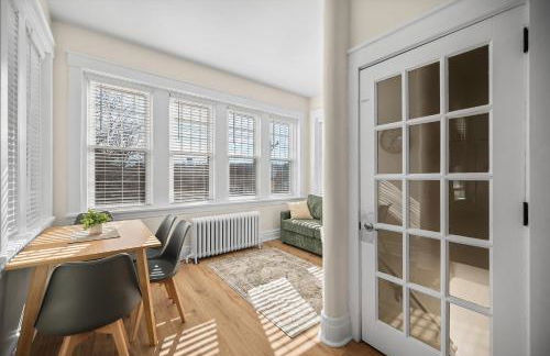 Charming Studio with Sun Room Sleeps 4 - Foto 10