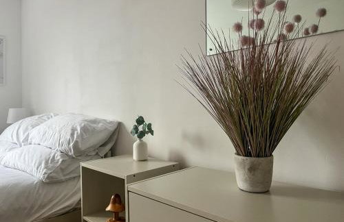 Stunning Central Flat w/ Parking - Foto 14