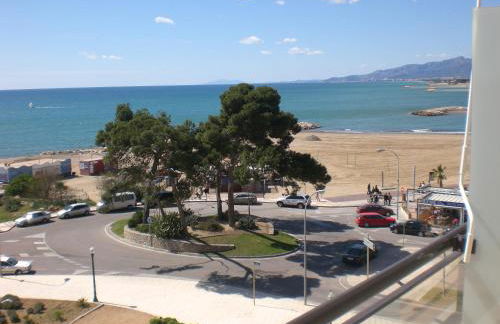 Apartamento frente a la playa en Cambrils - Foto 1