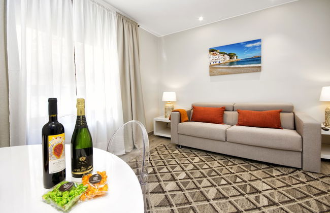 Mercedes Heritage Barcelona Apartments - Photo 34