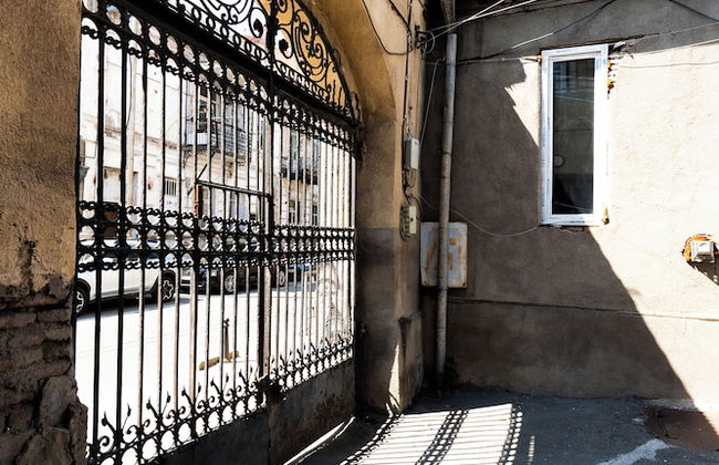 Stones Throw Apartments - Photo 1