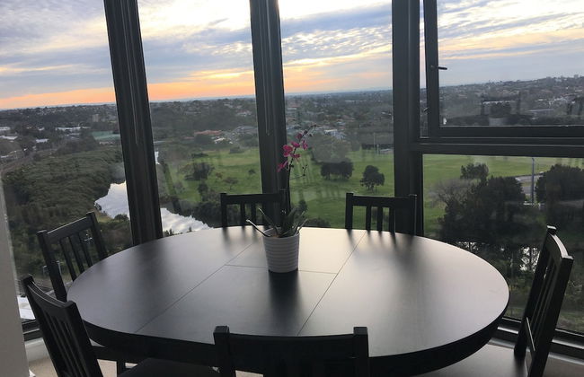 Panoramic views in brand new apartment - Foto 7