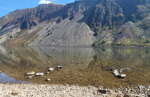 Tranquil Lake District Village Apartment - Foto 25