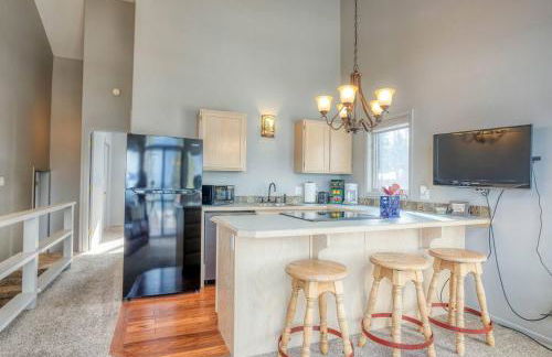 Lakefront Estate w Private Beach on Flathead Lake - Foto 7