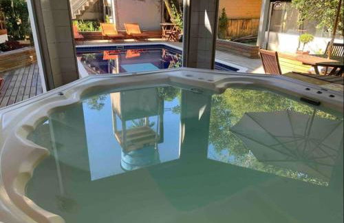 Chale Penedo no Centro com Piscina,Hidro e Sauna ! - Photo 11