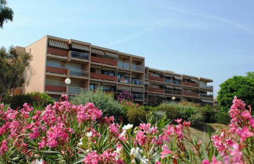 Studio coin nuit avec terrasse et parking privatif à Bormes-les-Mimosas - FR-1-251-900 - Foto 9