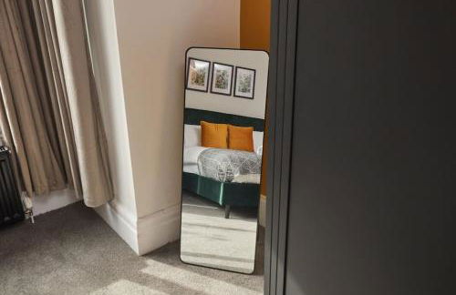 Cosy 3-Bedroom House in Seaham - Street Parking - Photo 30