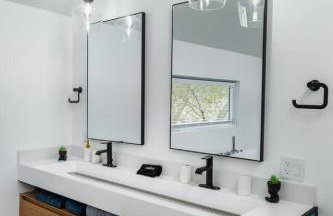 Serene Oasis Near Rock River - Foto 29