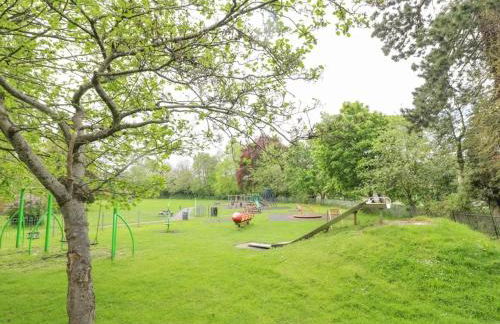 Charming 3 Bed Cottage sleeps 5 - Foto 8