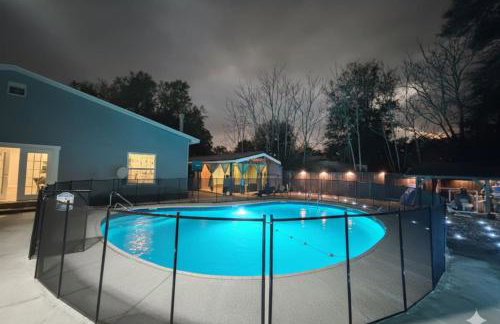 Beach 6BR Pool BBQ 5 Min to Beach Sleep 14 - Foto 1