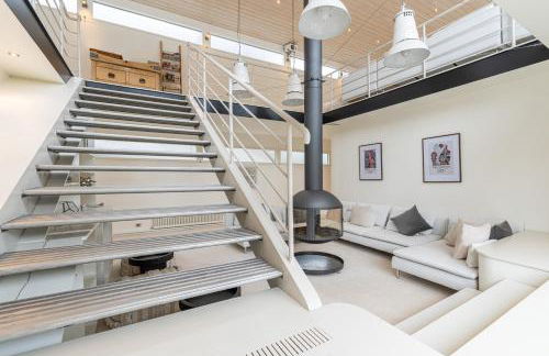 Charming houseboat featuring a sauna - Photo 5