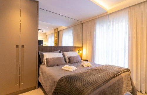 Luxuoso Apto Em Frente Ao Shopping Curitiba - Piscina, Academia e Sauna - Foto 3