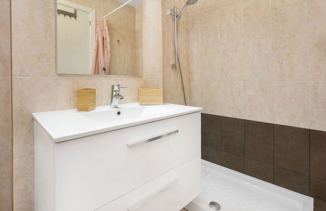 Stay U-nique Apartments Ricart - Photo 22