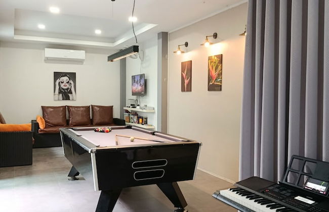 Villa Rajapruek Entire 3 villas 7 bedrooms near airport - Photo 23