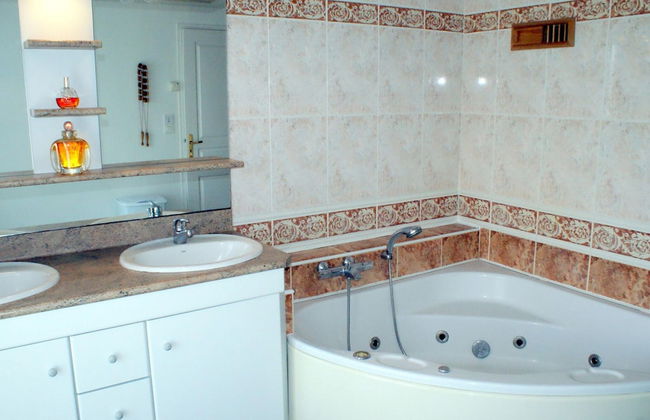 Holiday Home in Plouarzel Near Sandy Cove - Foto 11