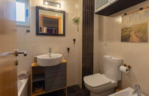 Francos Relaxing Apartment by the metro - Foto 49