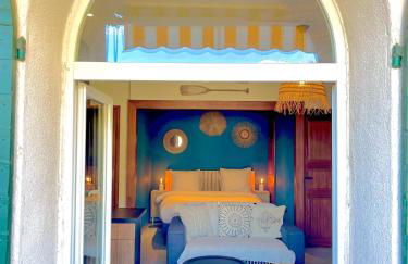 AU BORD DE L'EAU Studio climatisé avec Terrasse et vue mer à 40m de la plage - Foto 6