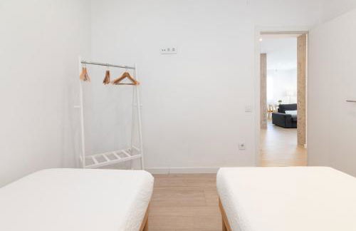 ApartUP Valencia Opera - Photo 40