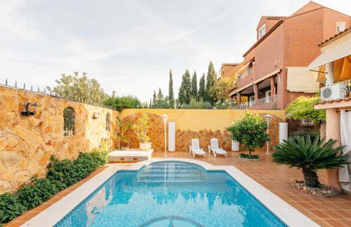 chalet, villa rodeada de naturaleza piscina a doce klm de Valencia y 7 del aeropuerto - Photo 34