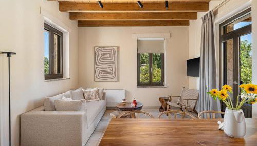 Armenaki Residence - Photo 2