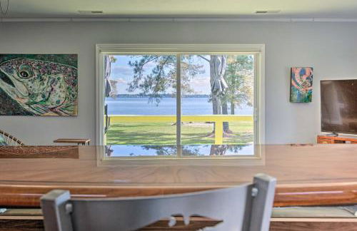 Riverfront New Bern House Gourmet Kitchen and View! - Foto 7