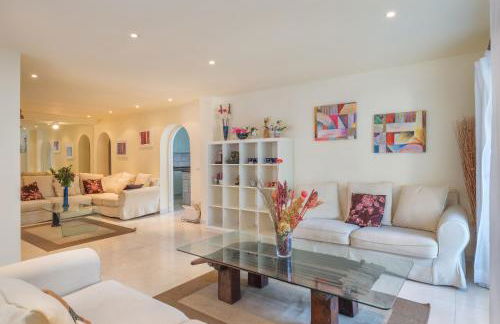 Villa at the Beach - Photo 5