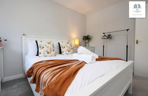 Spacious 3 Bed Home In The Heart Of Bridgend - By EKLIVING LUXE Short Lets & Serviced Accommodation - Foto 21