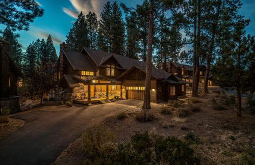 The Cottages - Ski Shuttle, Ski Valet - 3-Bedroom - Photo 2