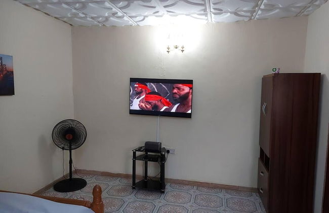 Charming 2-bed Cottage in Benin City - Foto 22