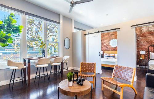 Gaslamp 2BR Upscale Queen Beds with Smart TV - Foto 6