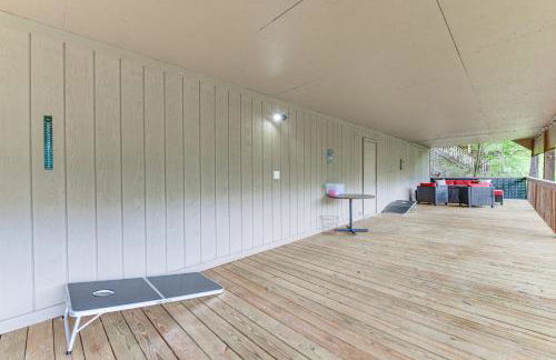 Maggie Valley Mountain Escape with Fireplace and Deck! - Foto 23