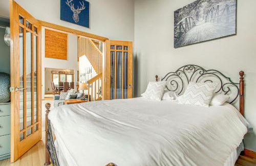 Waterfront Central Wisconsin Cabin with Indoor Pool! - Photo 11