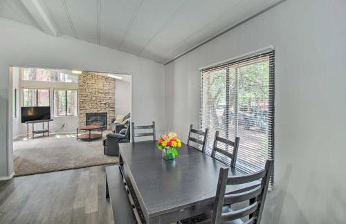 2 Mi to Rainbow Lake Woodsy Retreat with Deck! - Foto 6