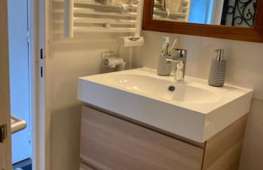 Charmant Studio avec vue sur le port et falaises - Foto 27