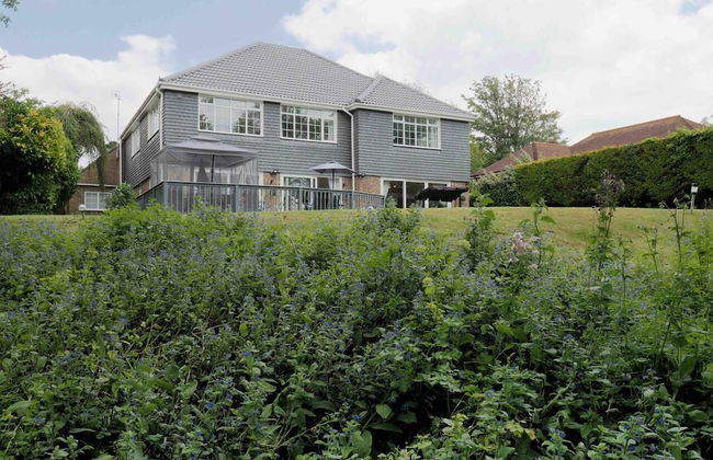 Inviting 7-bed House With sea Views in Hythe - Foto 37