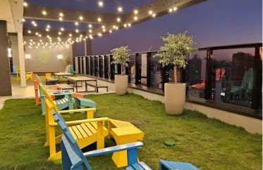 Studio perto Shopping Estação com Piscina interna aquecida, Academia e Terraço Lindo pôr do Sol - Foto 5