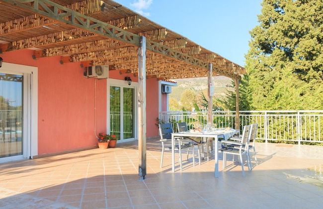 Villa Cherry Large Private Pool Walk to Beach Sea Views A C Wifi Car Not Required - 2180 - Foto 6