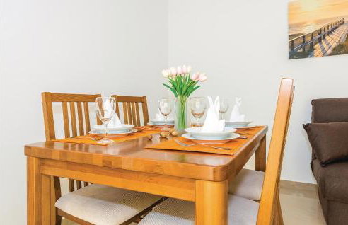 Six-Bedroom Holiday Home In Rogoznica - Foto 21