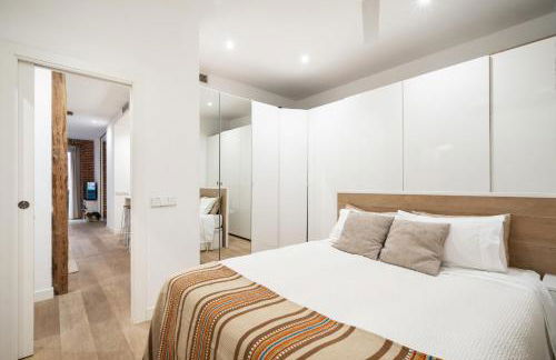 The Velarde Business Suite Super Luxury 2BR Apartment Optimized for Remote Work - Foto 8