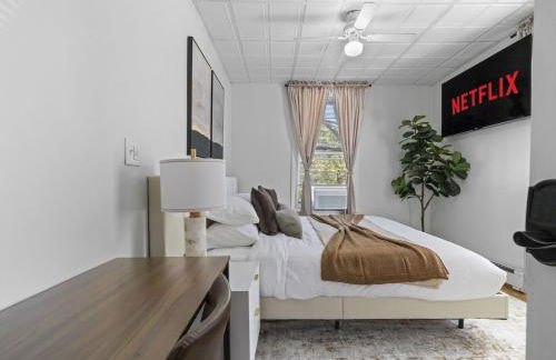 Boston 4BR Home with Parking BBQ Fire - Photo 13