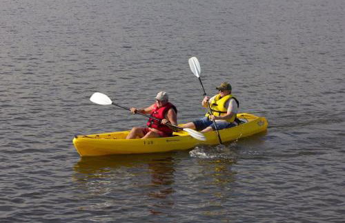 Key Lime Cottage - Bask Poolside in a Historic Flamingo Park Gem - Foto 19