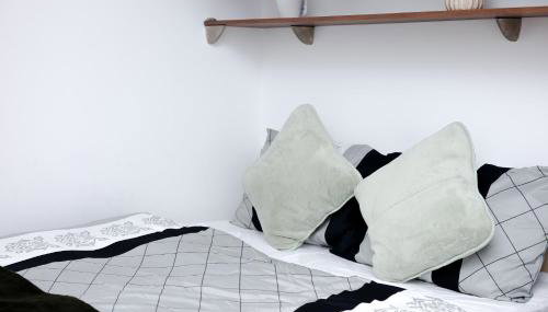 Cozy Place in Salford, Sleeps 8, 4 Bedroom, 5 Beds - Foto 4