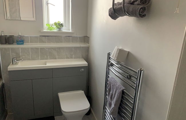 Lovely 2-bed Apartment in Wallasey, Sleeps 4 - Foto 10